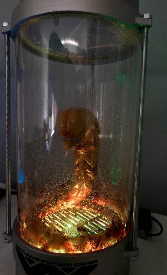 Chestburster containment unit