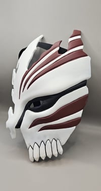 Ichigo Kurosaki Half hollow Mask