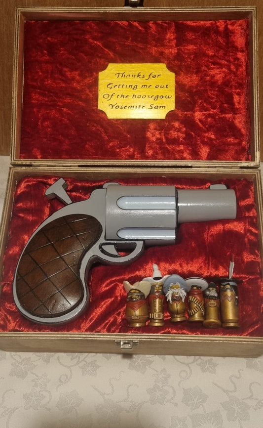 Toon Gun Display